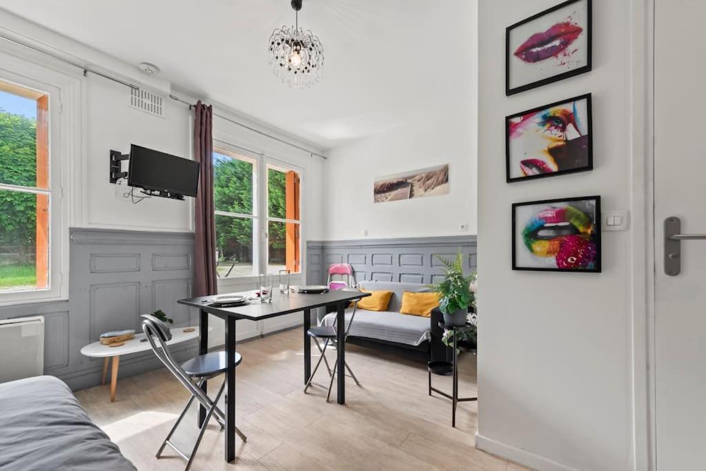 Apartmán Studio 100M De La Plage & Casino Villers-sur-Mer Exteriér fotografie